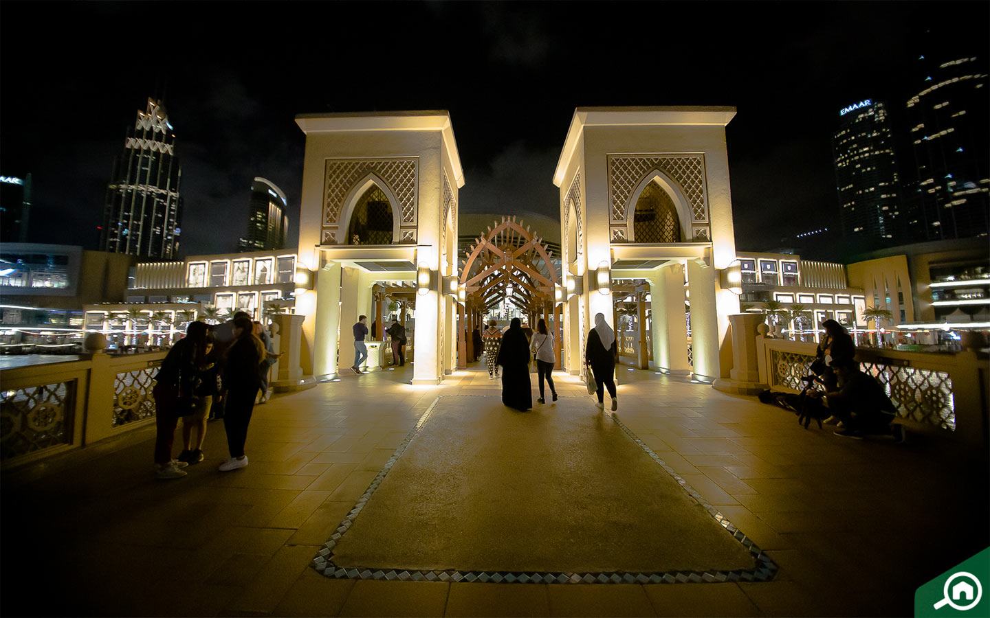 Dubai Mall, SZR