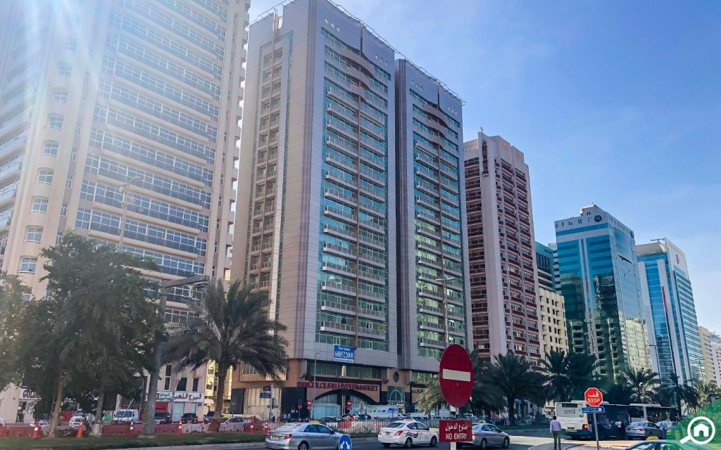 Electra Street Area Guide