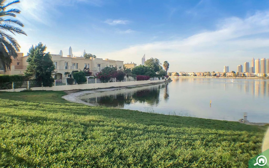 The Lakes Dubai Area Guide Bayut