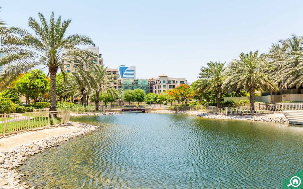 nearby areas of emirates golf club - the greens