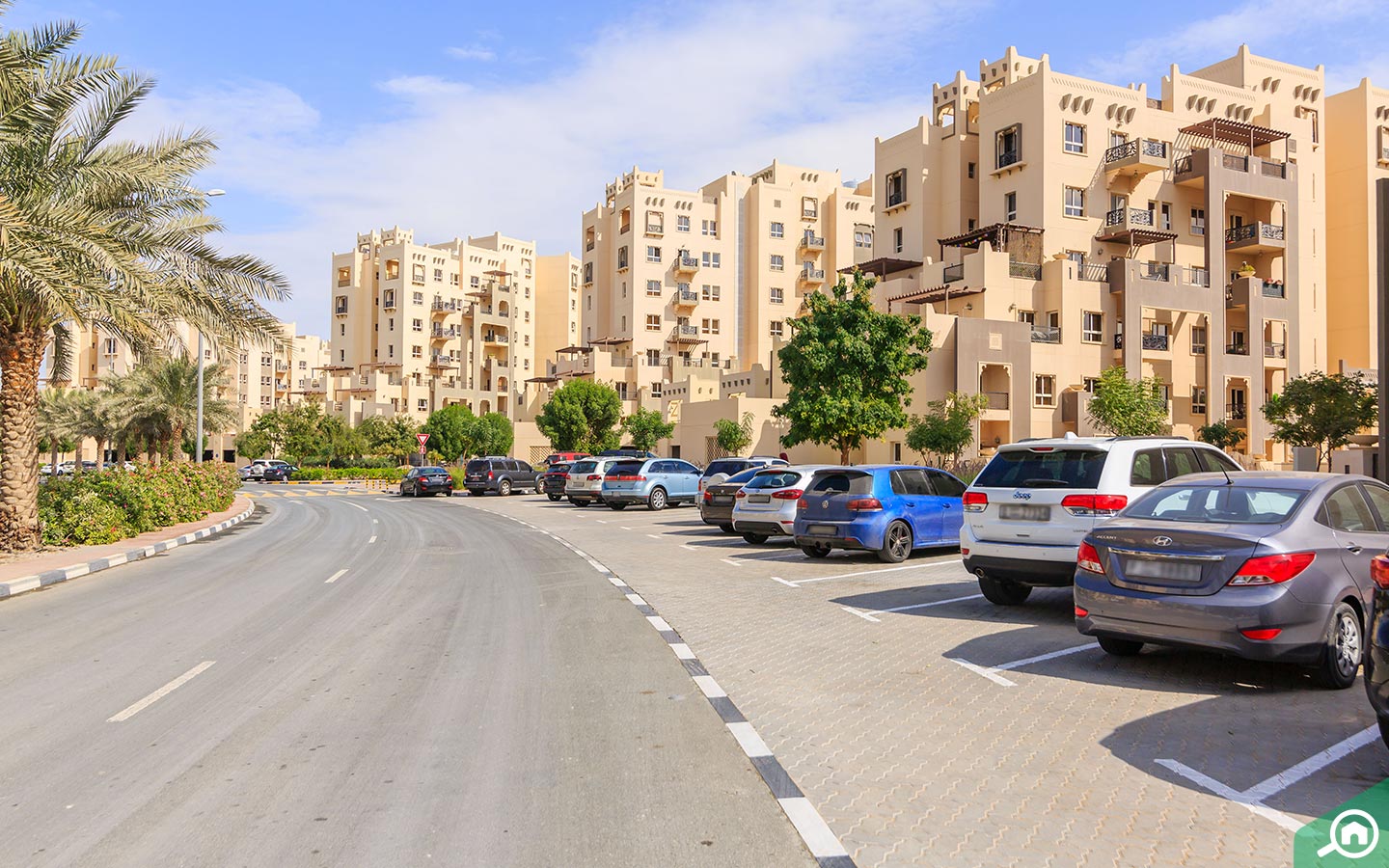 شقق في رمرام