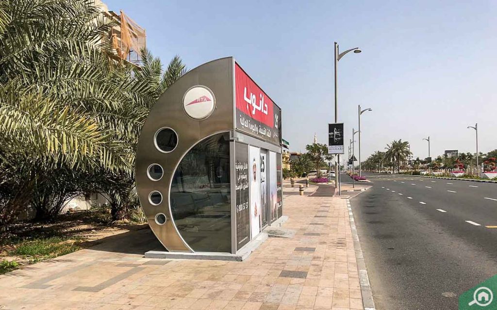 bus stop in jumeirah 2