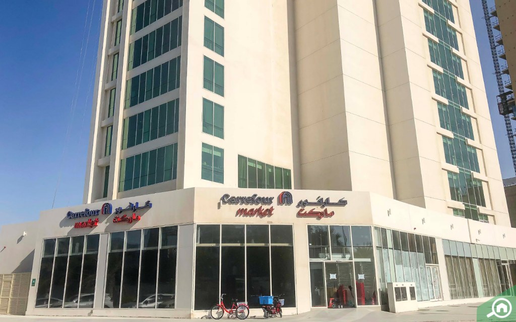 carrefour near al sufouh 1