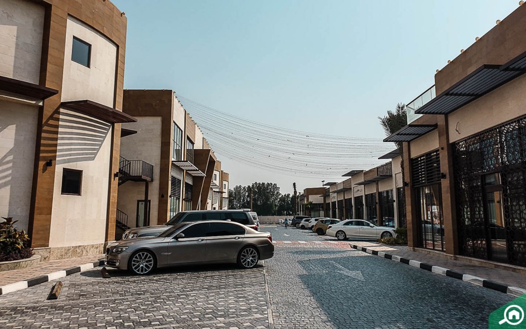 parking in Al Shahba