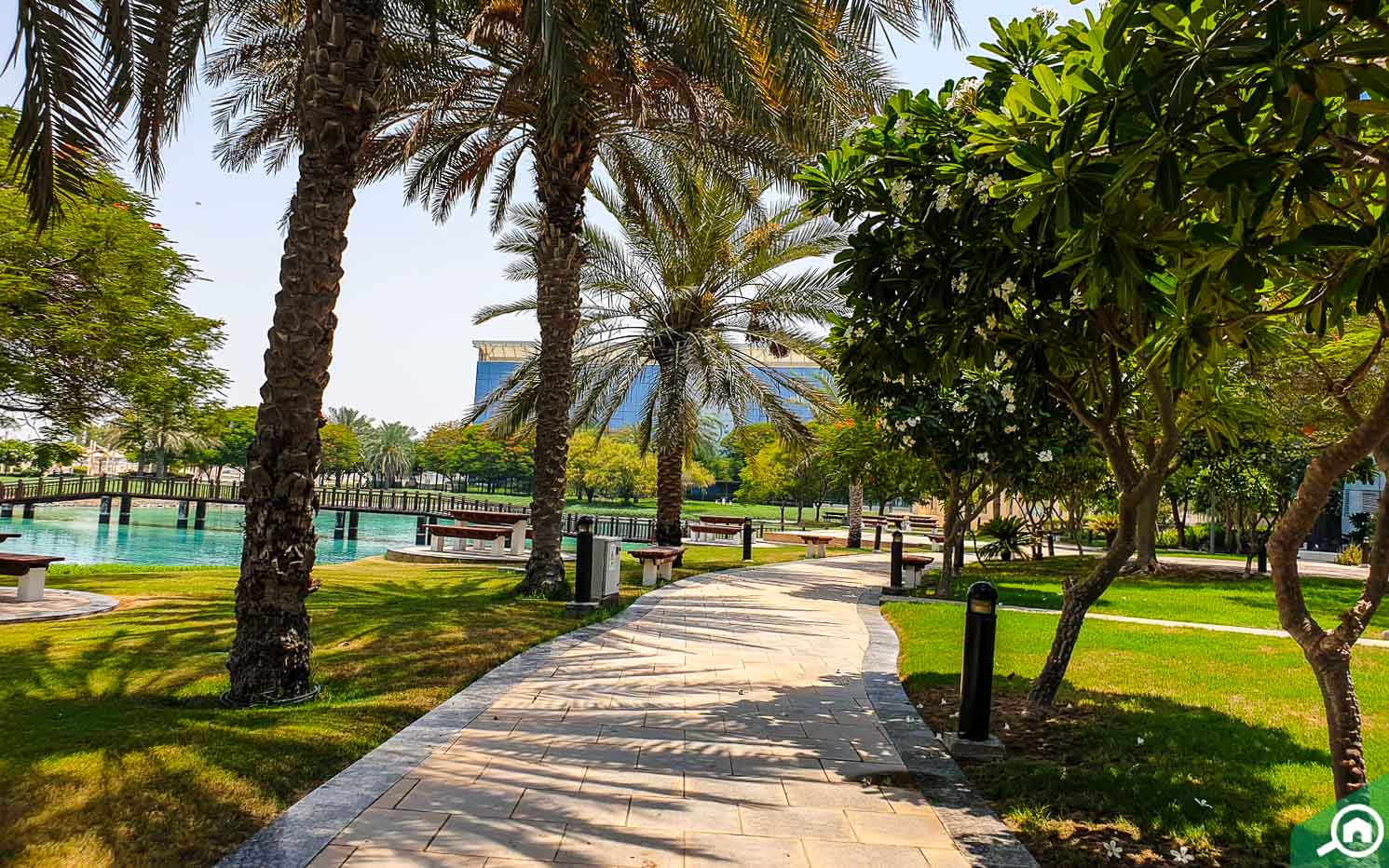 Spanish Villas, Dubai Industrial Park Area Guide Bayut
