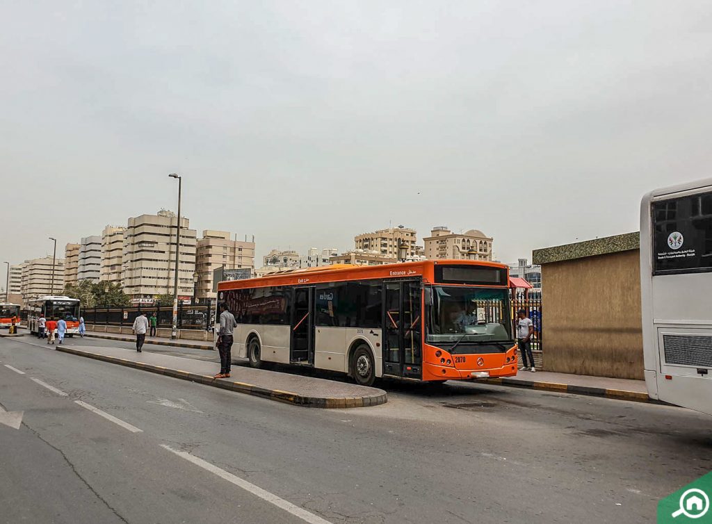 bus stop near al ramla