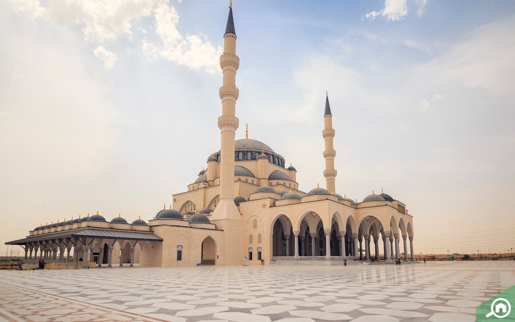 sharjah mosque near al ramla