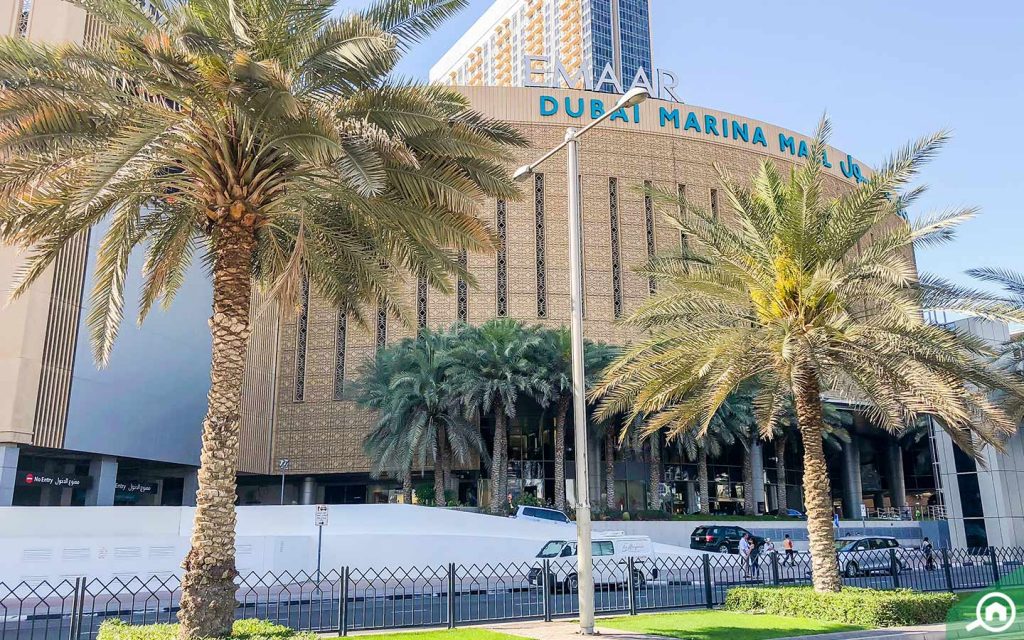 dubai marina mall near emirates living