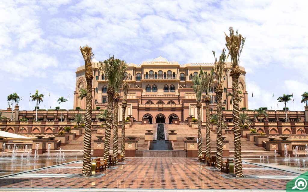 emirates palace near nareel island