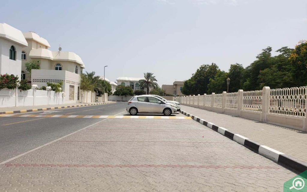 Parking in Al Falaj