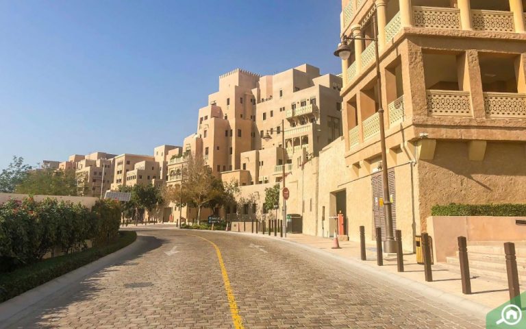 دليل منطقة قرية البادية هيل سايد | بيوت