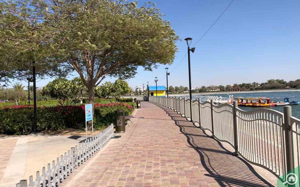 Al Barsha Pond Park has an artificial pond