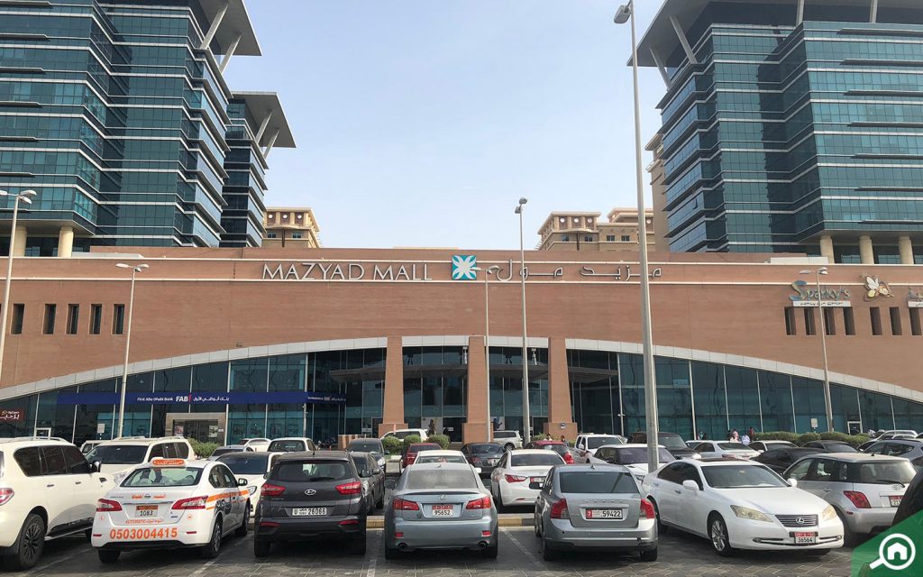 cars parked outside Mazyad Mall