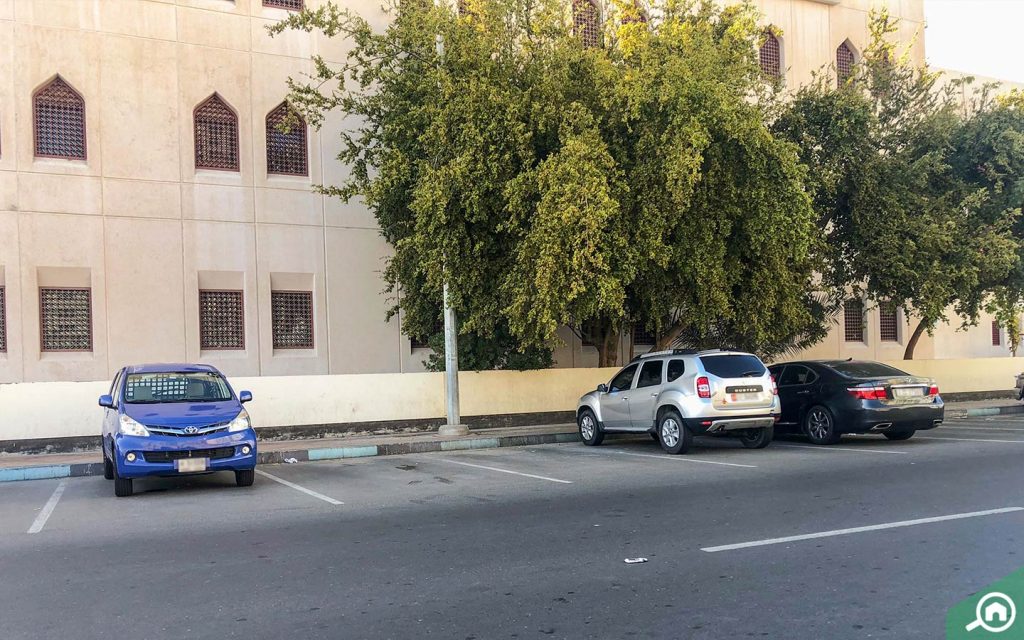 parking spaces in Madinat Zayed