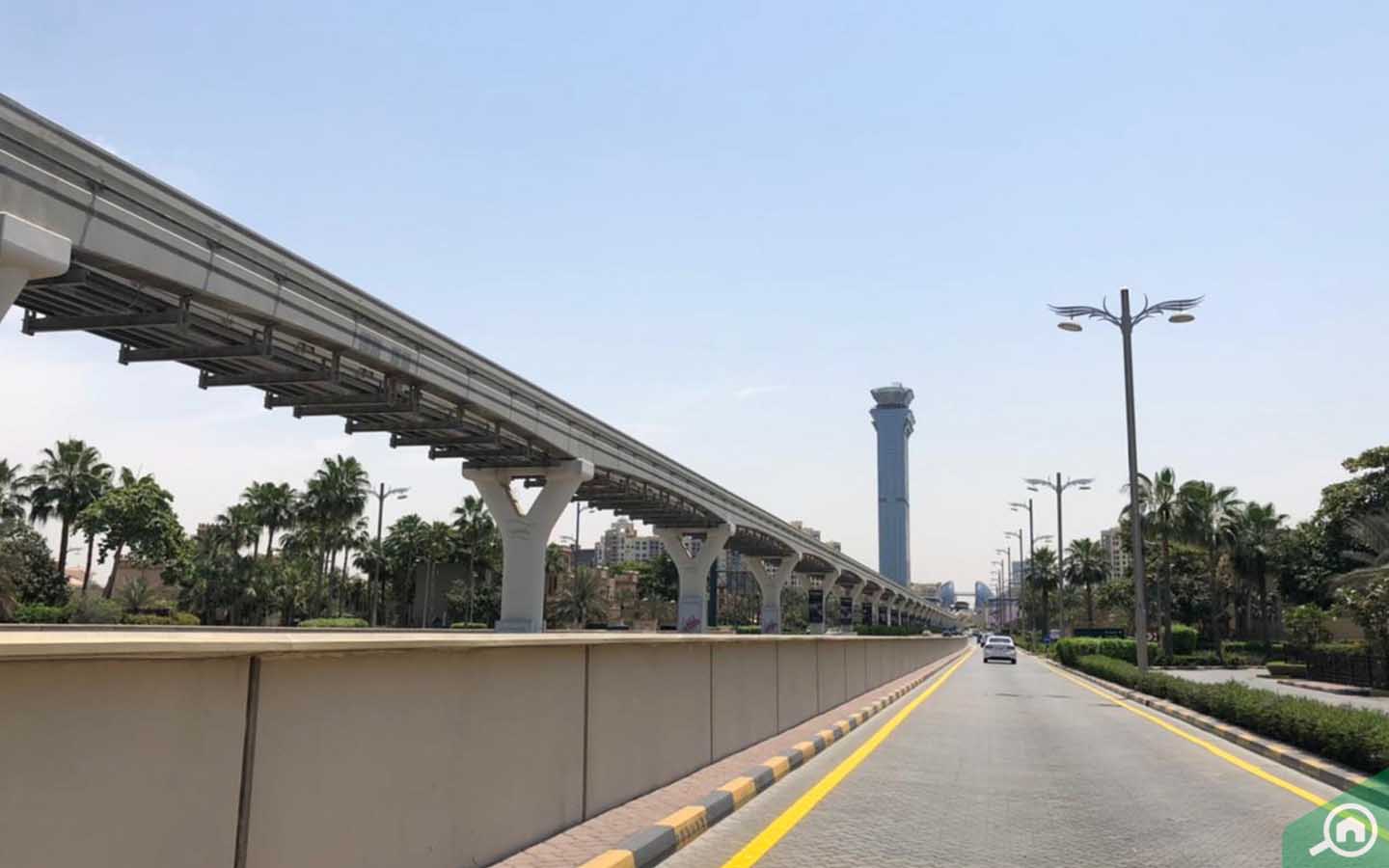 Palm Jumeirah Monorail near garden homes frond f